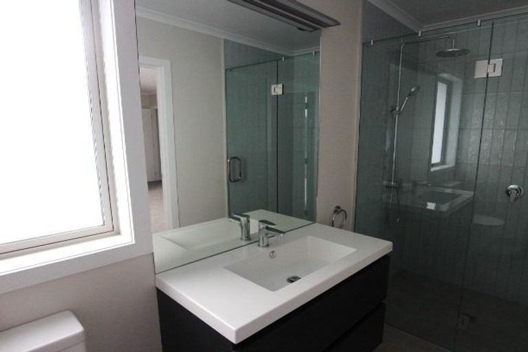 Photo of property in 33 Belgrove Drive, Waipukurau, 4200