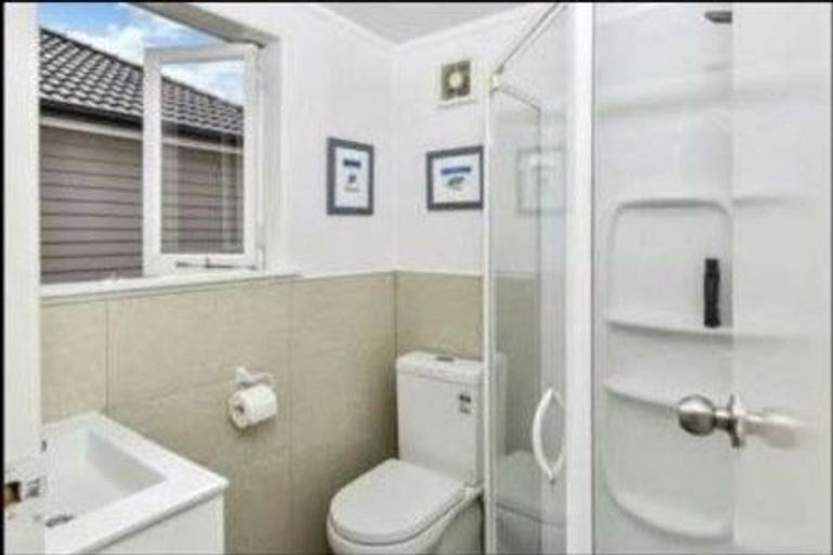 Photo of property in 3b Dallinghoe Crescent, Milford, Auckland, 0620