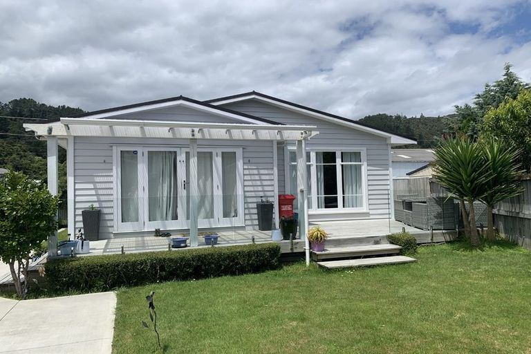 Photo of property in 6a Petherick Street, Taita, Lower Hutt, 5011