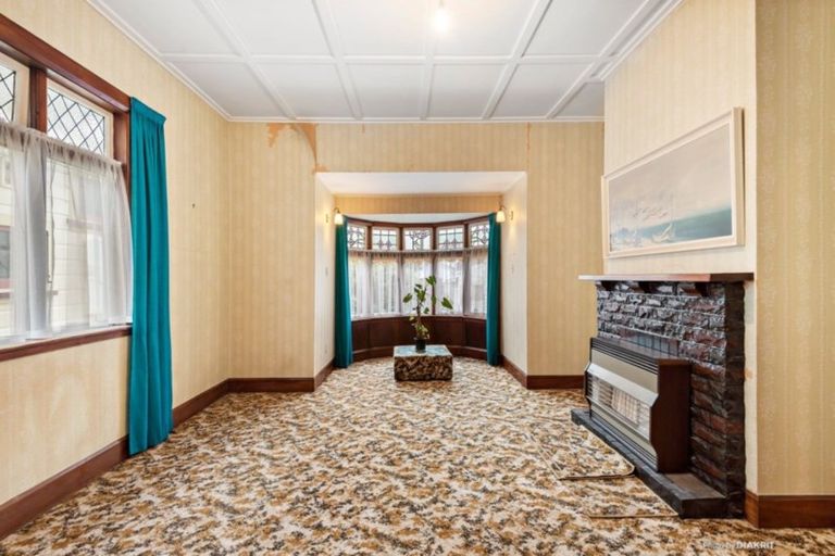 Photo of property in 73 Derwent Street, Island Bay, Wellington, 6023