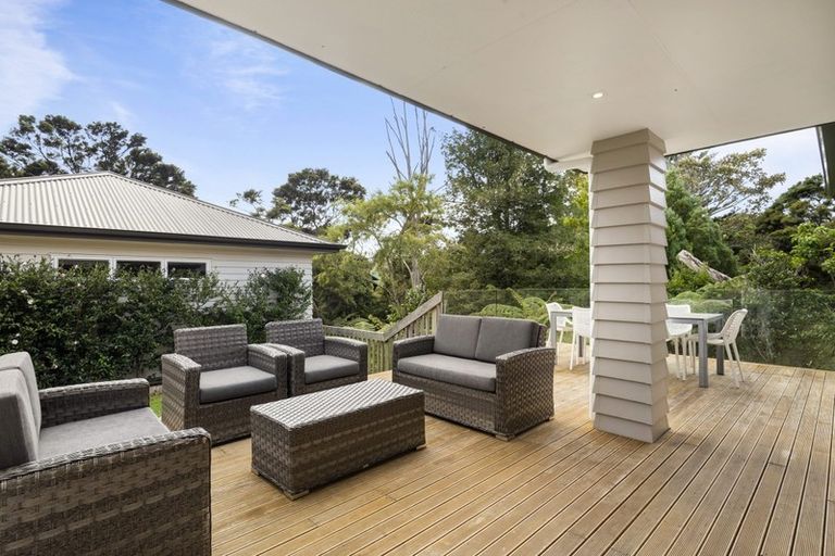 Photo of property in 29d Greenhithe Road, Greenhithe, Auckland, 0632