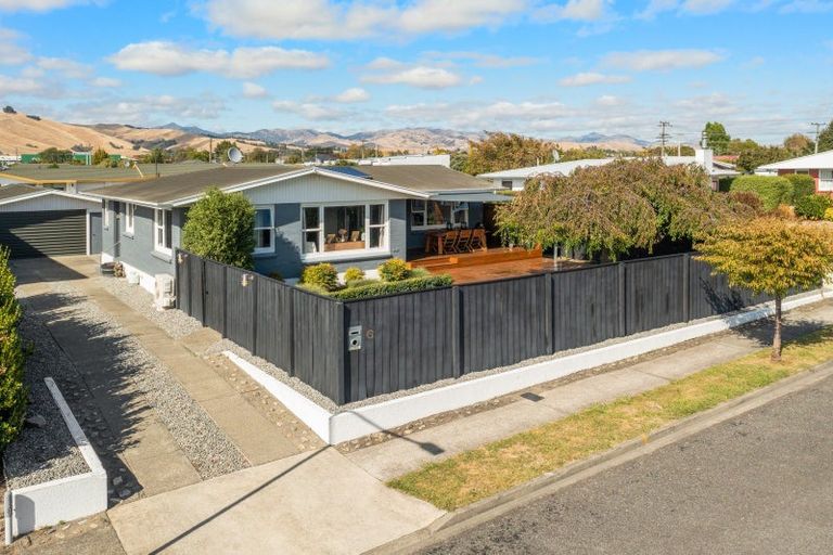 Photo of property in 6 Newbourne Crescent, Redwoodtown, Blenheim, 7201