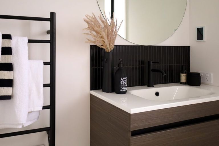 Photo of property in 104 Freedom Drive, Kelvin Grove, Palmerston North, 4414