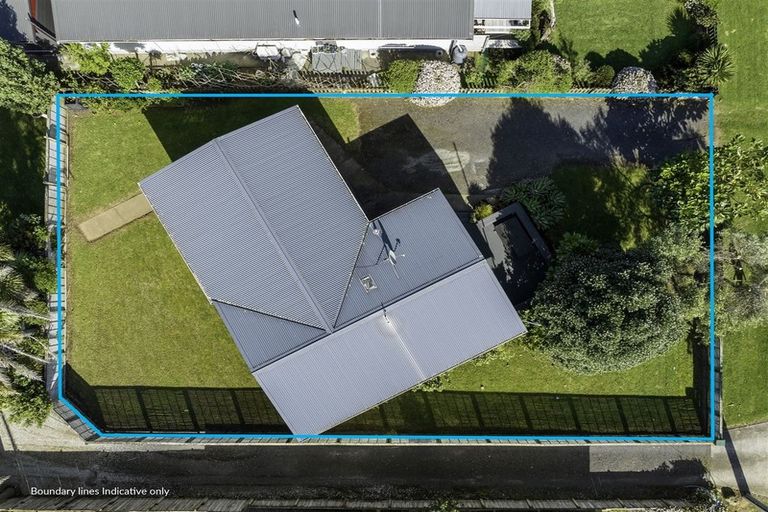 Photo of property in 17 Leo Street, Waihi Beach, 3611