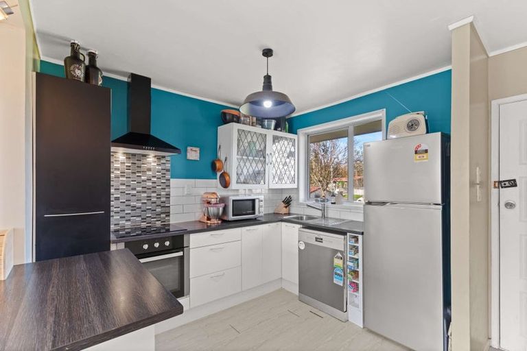 Photo of property in 3/100 Portage Road, New Lynn, Auckland, 0600