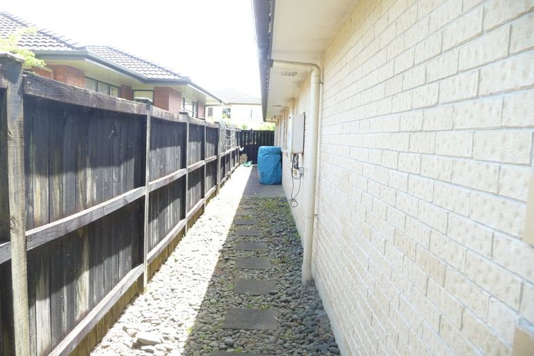 Photo of property in 6 Pennygale Close, Flat Bush, Auckland, 2016