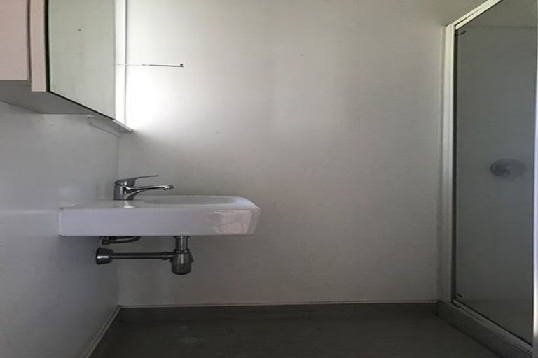 Photo of property in 41 Hawker Street, Mount Victoria, Wellington, 6011