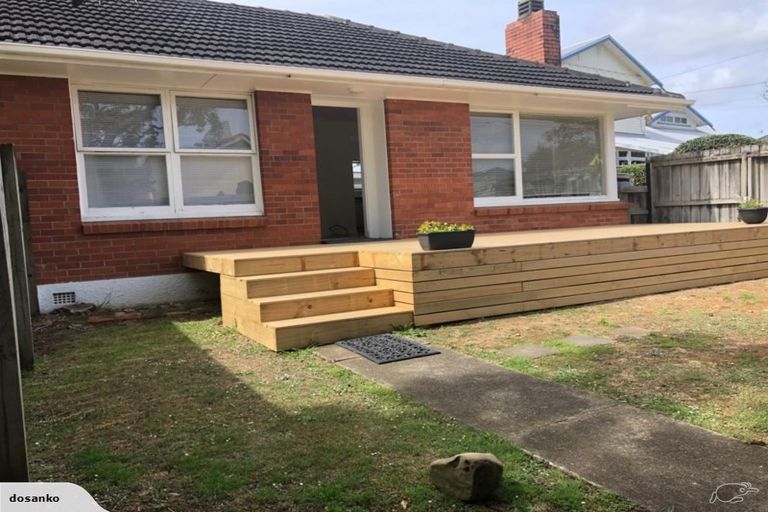 Photo of property in 3/425 Lake Road, Takapuna, Auckland, 0622