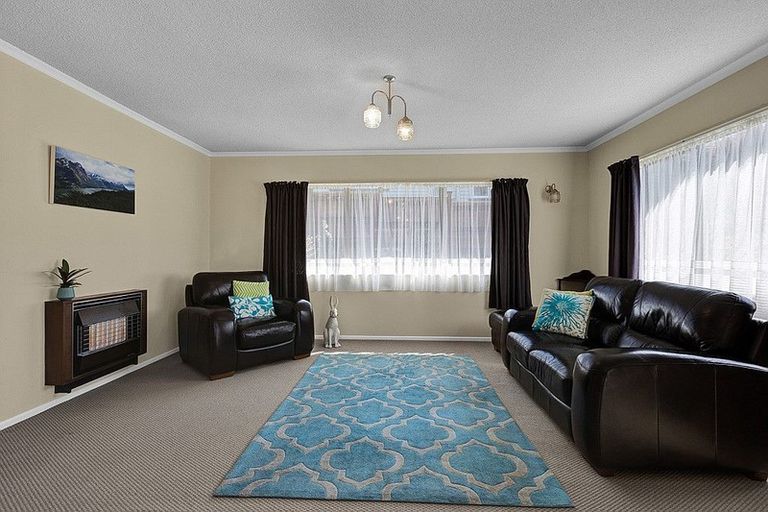Photo of property in 98c Govett Avenue, Frankleigh Park, New Plymouth, 4310