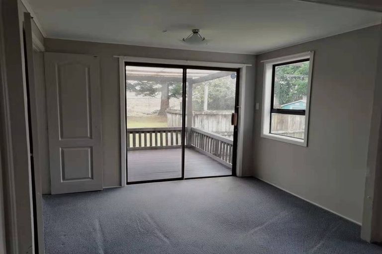 Photo of property in 39 Garelja Road, Henderson, Auckland, 0612