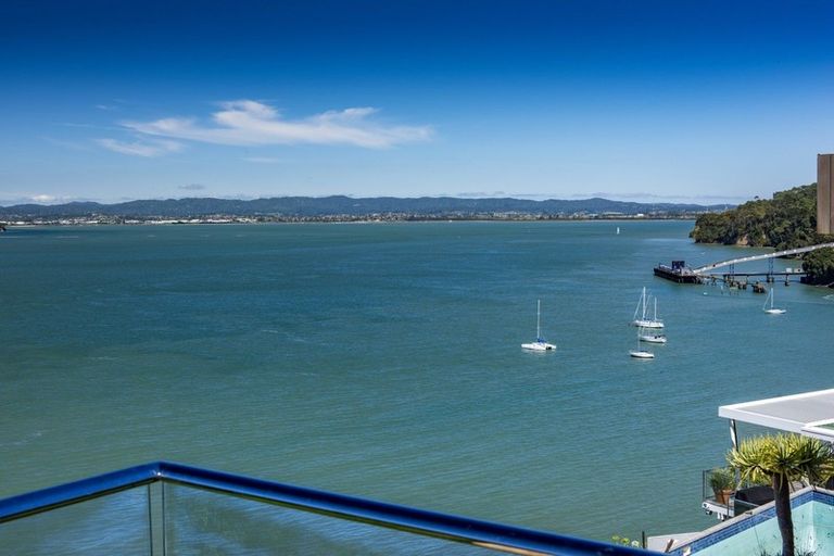 Photo of property in 2/26 Tizard Road, Birkenhead, Auckland, 0626