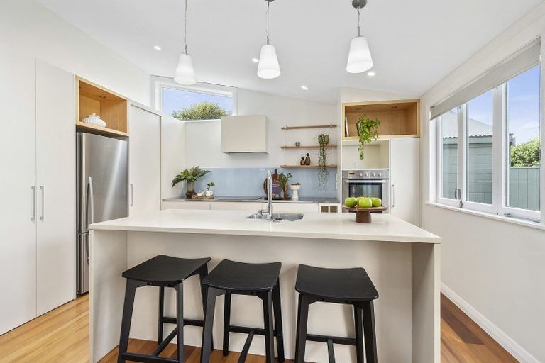 Photo of property in 43 Washington Avenue, Brooklyn, Wellington, 6021