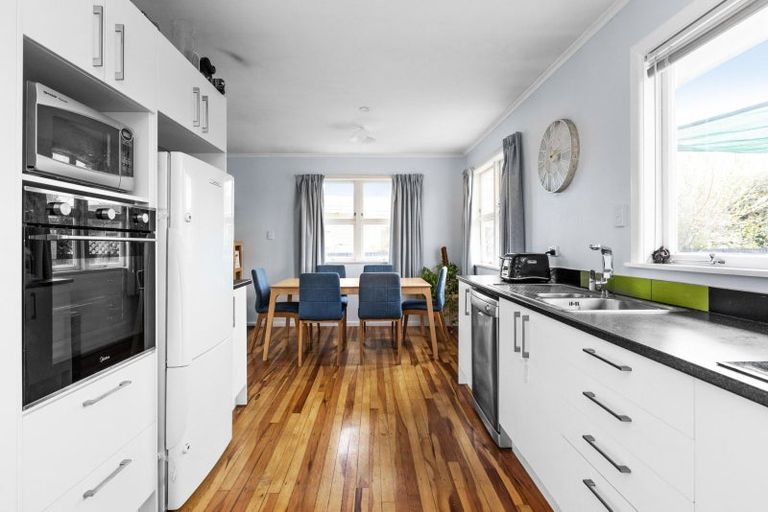 Photo of property in 10 Hitchings Avenue, Onekawa, Napier, 4110