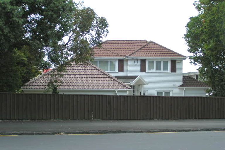 Photo of property in 272 Lake Road, Hauraki, Auckland, 0622