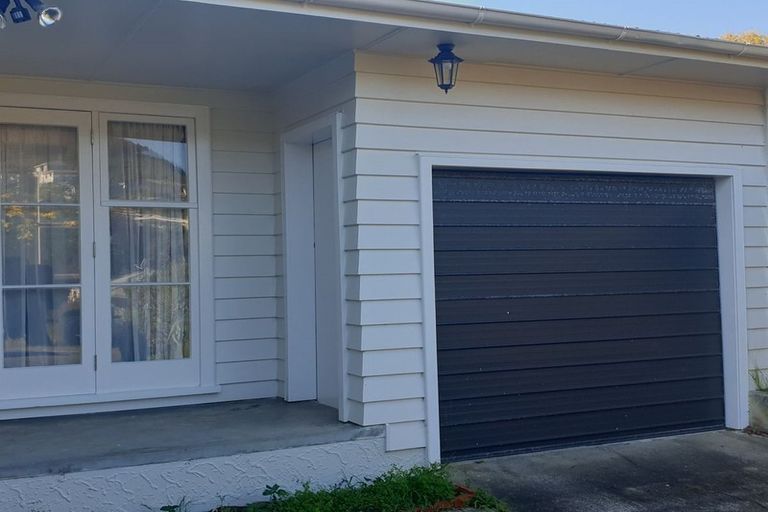 Photo of property in 39 Redwood Avenue, Tawa, Wellington, 5028