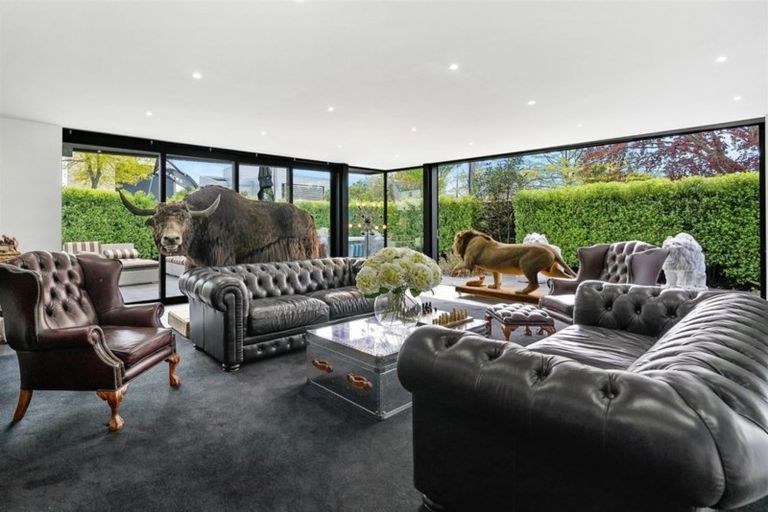 Photo of property in 116 Aikmans Road, Merivale, Christchurch, 8014