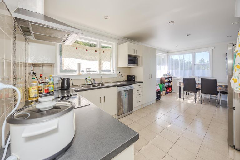 Photo of property in 16 Tay Street, Oamaru North, Oamaru, 9400