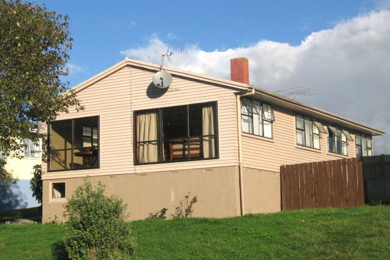 Photo of property in 9 Bellona Place, Cannons Creek, Porirua, 5024
