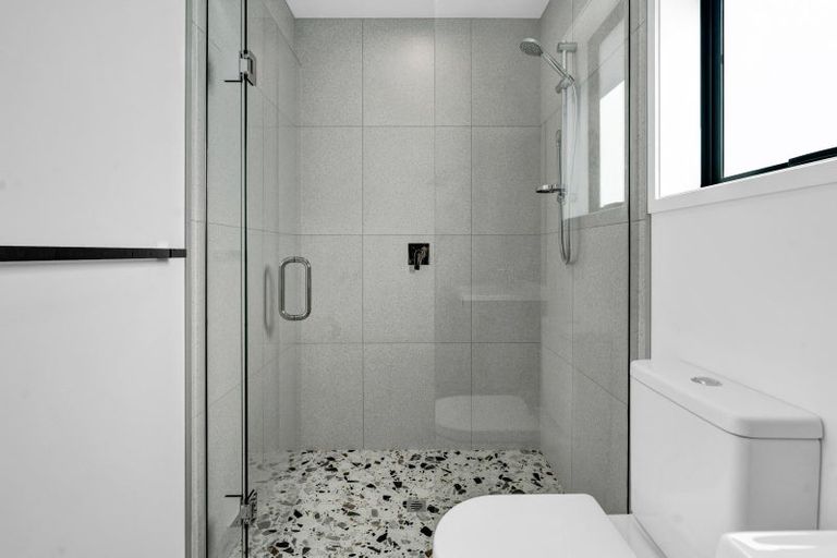 Photo of property in 21c Portland Drive, Mangorei, New Plymouth, 4312