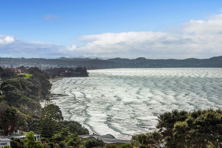 Photo of property in 48a Duncansby Road, Stanmore Bay, Whangaparaoa, 0932