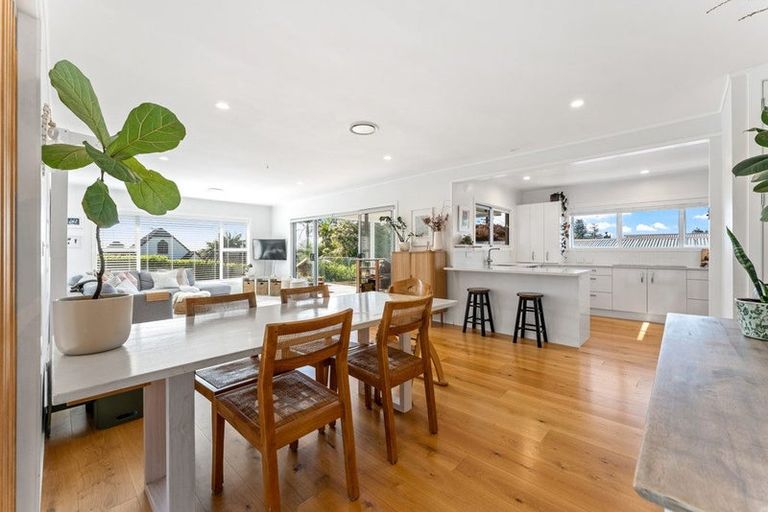 Photo of property in 45 Vipond Road, Stanmore Bay, Whangaparaoa, 0932