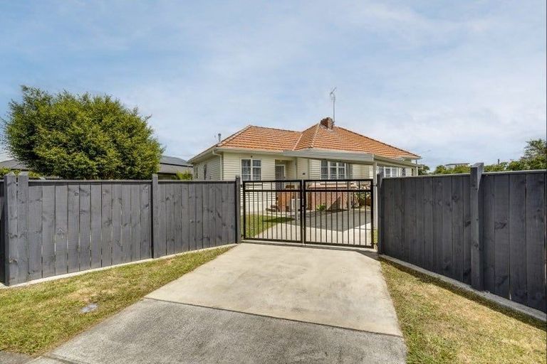 Photo of property in 403 Akina Street, Akina, Hastings, 4122