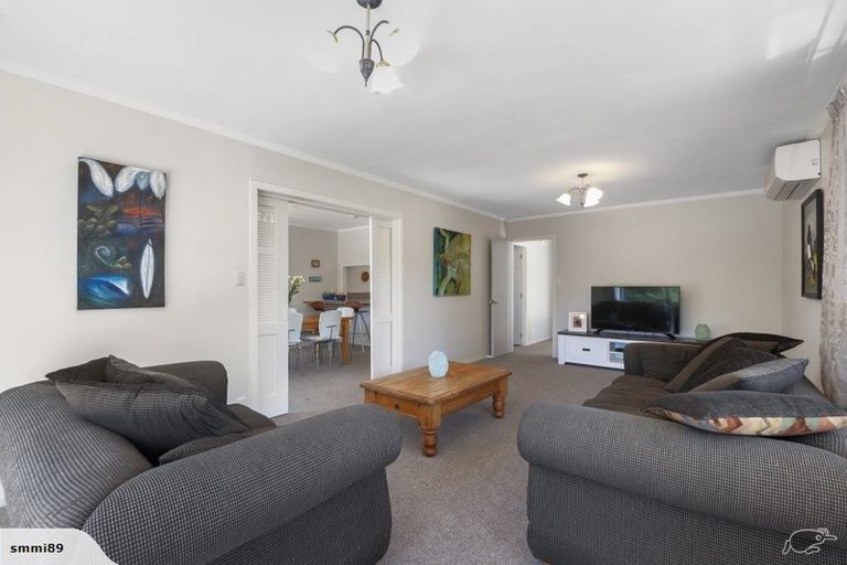 Photo of property in 39 Matuku Street, Two Mile Bay, Taupo, 3330