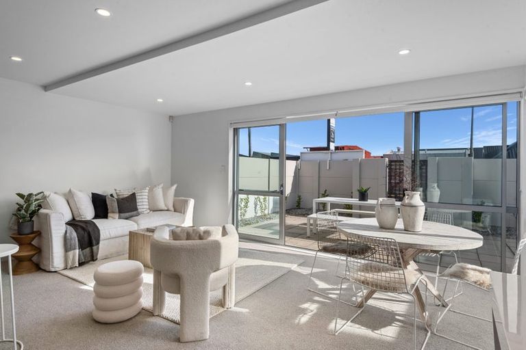 Photo of property in 140f Sherborne Street, St Albans, Christchurch, 8014