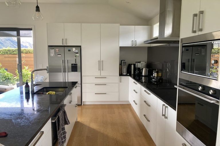 Photo of property in 3 Edgewood Place, Wanaka, 9305