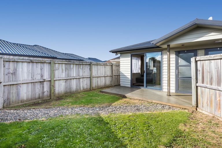 Photo of property in 1/63 Royal Crescent, Saint Kilda, Dunedin, 9012