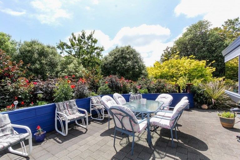 Photo of property in 40b Karina Road, Merrilands, New Plymouth, 4312