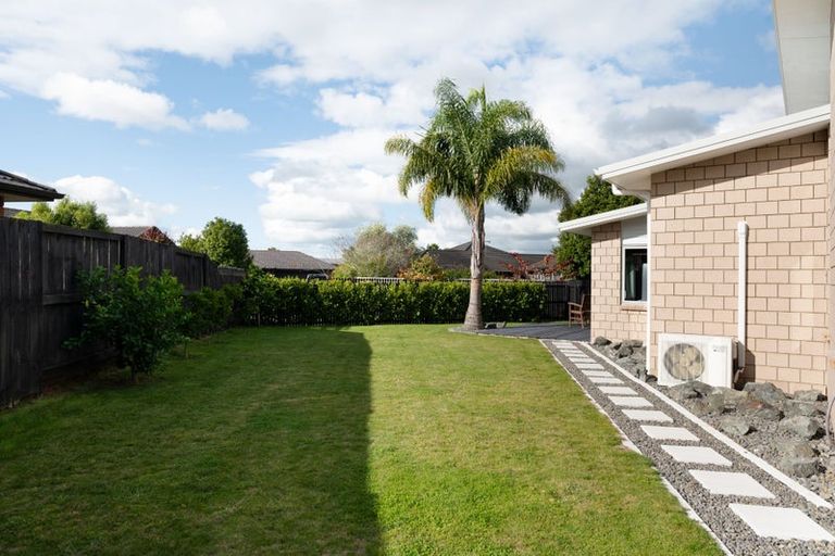 Photo of property in 16 Cole Thomas Place, Huntington, Hamilton, 3210