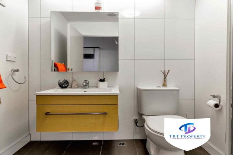 Photo of property in Twin Towers, 609/17 Putney Way, Manukau, Auckland, 2104