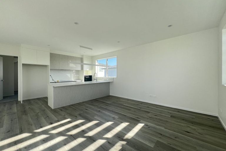 Photo of property in 319c East Coast Road, Mairangi Bay, Auckland, 0630