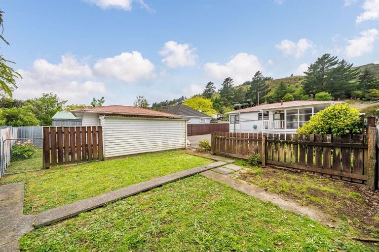 Photo of property in 64 Coast Road, Wainuiomata, Lower Hutt, 5014