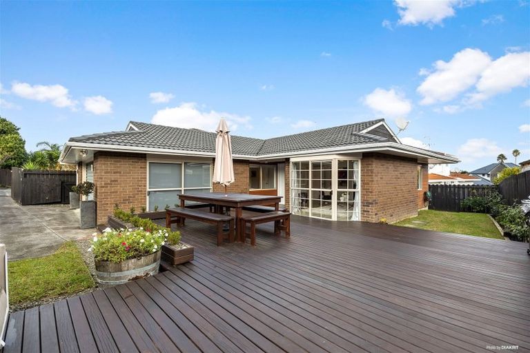 Photo of property in 1/13 Westview Court, Somerville, Auckland, 2014