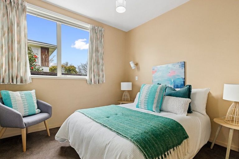 Photo of property in 2 Pulford Place, Ilam, Christchurch, 8041