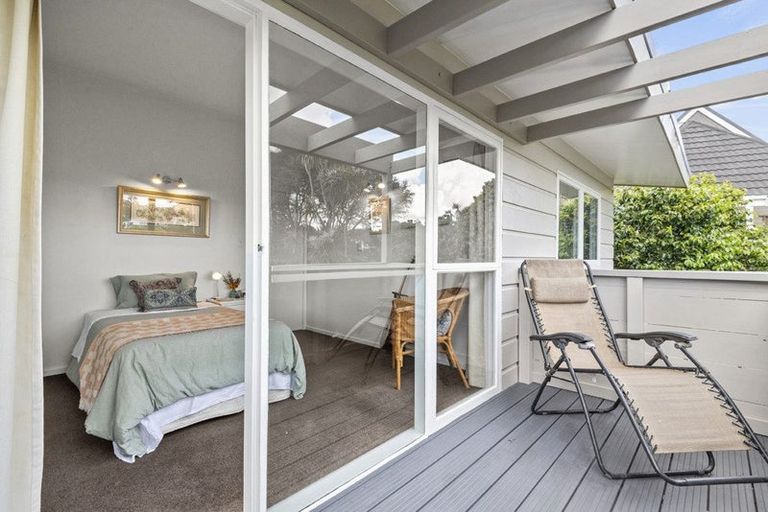 Photo of property in 2 Lyons Avenue, Murrays Bay, Auckland, 0630