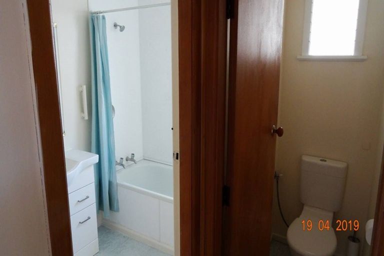 Photo of property in 9 Fraser Avenue, Johnsonville, Wellington, 6037