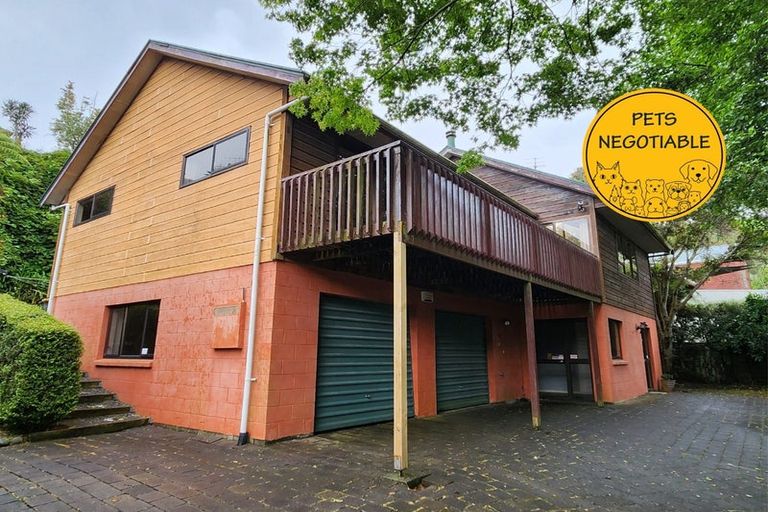 Photo of property in 4/2a Spencer Place, Merrilands, New Plymouth, 4312