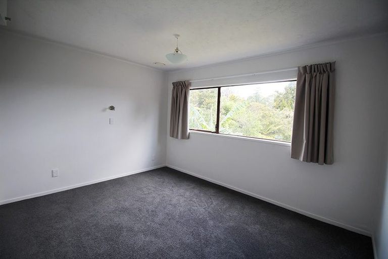 Photo of property in 2/799 Beach Road, Browns Bay, Auckland, 0630