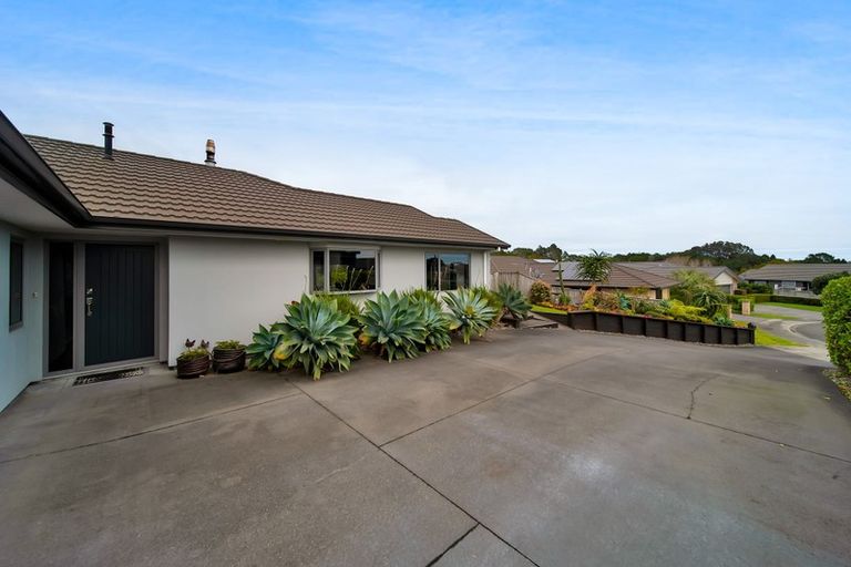 Photo of property in 42 Redwood Crescent, Hurdon, New Plymouth, 4310