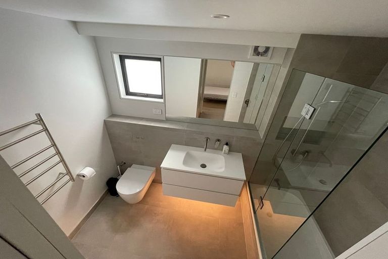 Photo of property in 91 Lake Road, Belmont, Auckland, 0622