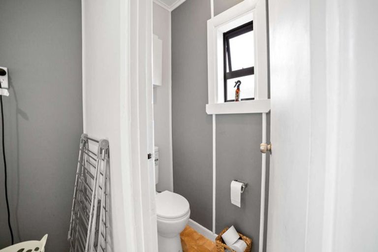 Photo of property in 16 Tolerton Avenue, Elgin, Gisborne, 4010