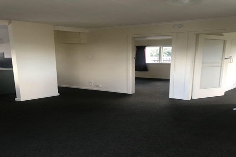Photo of property in 20 Barnes Road, Redwood, Christchurch, 8051
