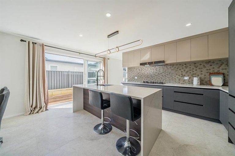 Photo of property in 32 Castletown Street, Wallaceville, Upper Hutt, 5018