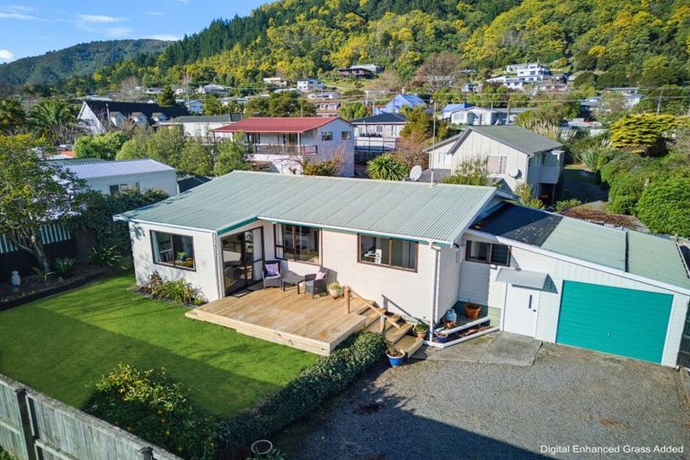 Photo of property in 47a Hampden Street, Picton, 7220