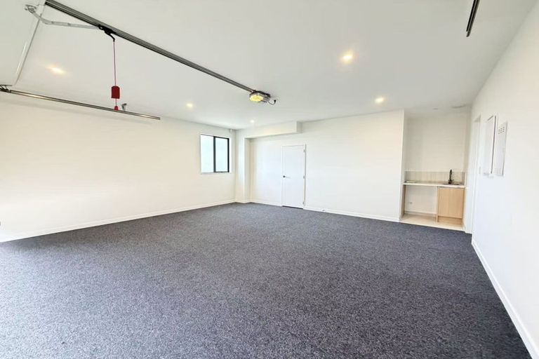 Photo of property in 12a Gordon Avenue, Milford, Auckland, 0620