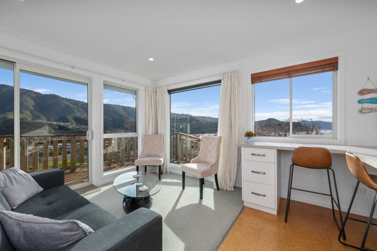 Photo of property in 17b Otago Street, Picton, 7220