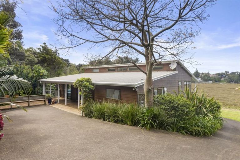 Photo of property in 16a Birkley Road, Bayswater, Auckland, 0622
